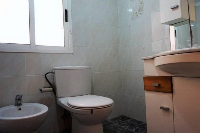 Dénia,Alicante,España,4 Bedrooms Bedrooms,1 BañoBathrooms,Pisos,9989