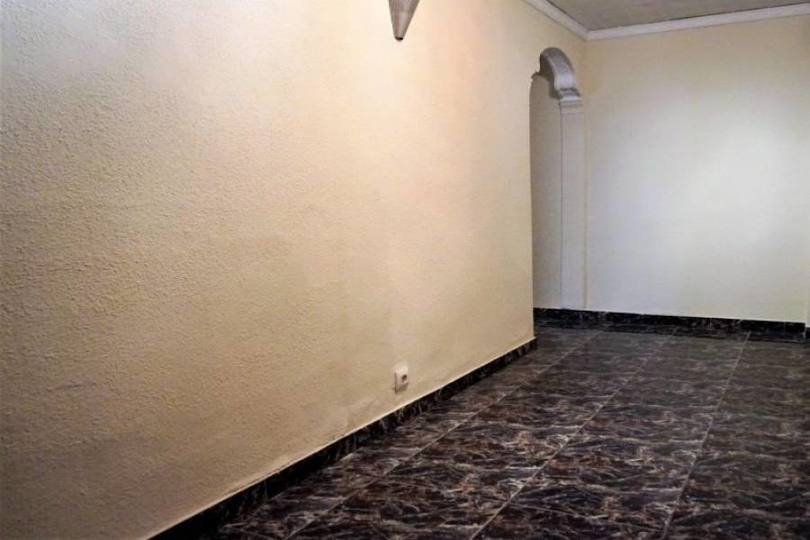 Dénia,Alicante,España,4 Bedrooms Bedrooms,1 BañoBathrooms,Pisos,9989