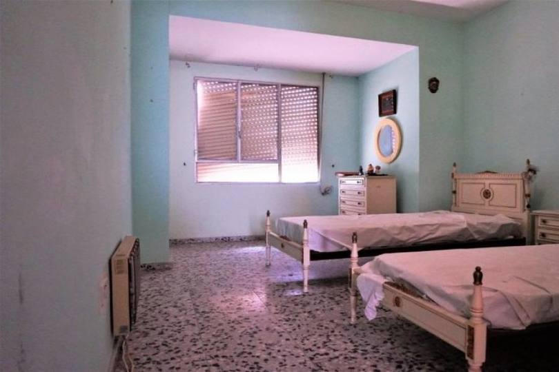 Dénia,Alicante,España,4 Bedrooms Bedrooms,2 BathroomsBathrooms,Pisos,10014