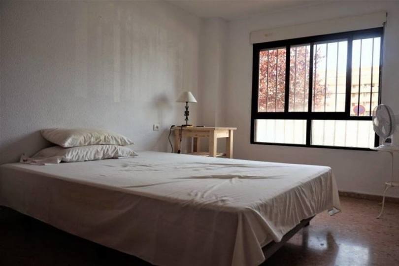 Dénia,Alicante,España,4 Bedrooms Bedrooms,2 BathroomsBathrooms,Pisos,10021