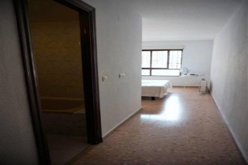Dénia,Alicante,España,4 Bedrooms Bedrooms,2 BathroomsBathrooms,Pisos,10021