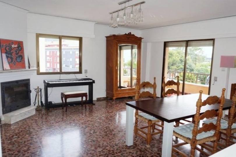 Dénia,Alicante,España,4 Bedrooms Bedrooms,2 BathroomsBathrooms,Pisos,10034