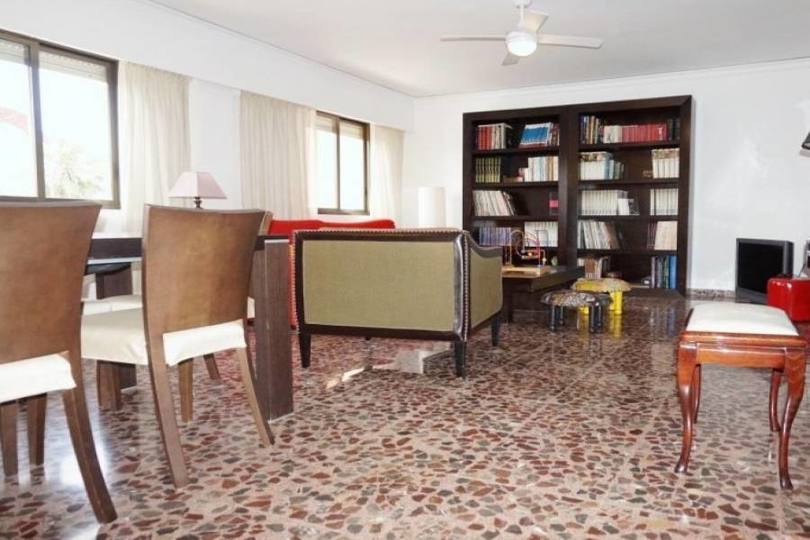 Dénia,Alicante,España,4 Bedrooms Bedrooms,2 BathroomsBathrooms,Pisos,10034