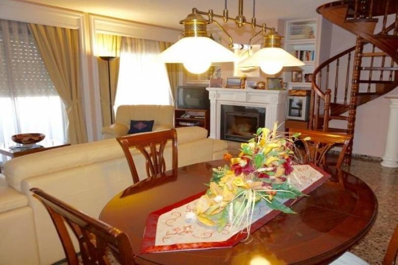 Dénia,Alicante,España,4 Bedrooms Bedrooms,2 BathroomsBathrooms,Pisos,10047