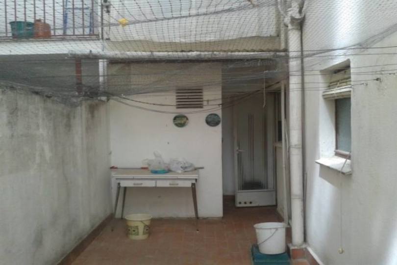 Alcoy-Alcoi,Alicante,España,3 Bedrooms Bedrooms,1 BañoBathrooms,Pisos,10050
