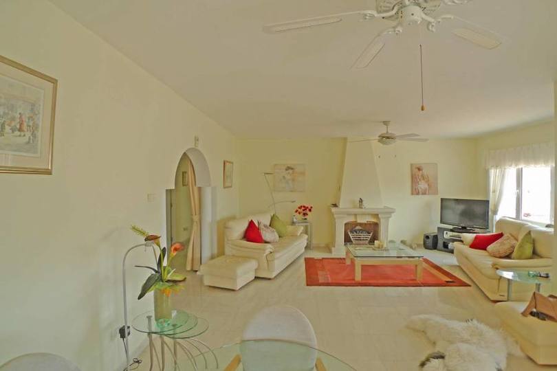 Alcalalí,Alicante,España,4 Bedrooms Bedrooms,2 BathroomsBathrooms,Pisos,10140