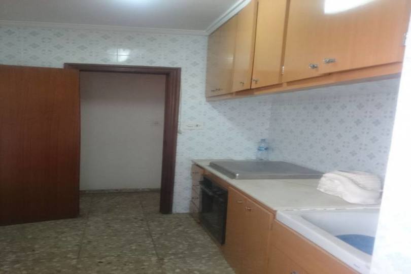Alicante,Alicante,España,2 Bedrooms Bedrooms,1 BañoBathrooms,Pisos,10170