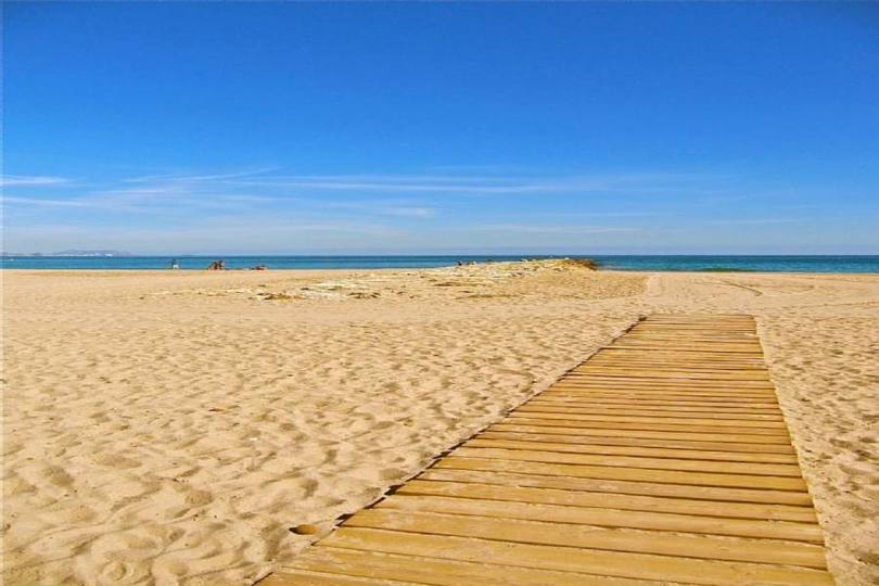 el Campello,Alicante,España,4 Bedrooms Bedrooms,2 BathroomsBathrooms,Pisos,10172