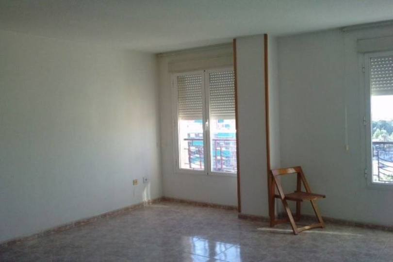 Alicante,Alicante,España,3 Bedrooms Bedrooms,2 BathroomsBathrooms,Pisos,10178