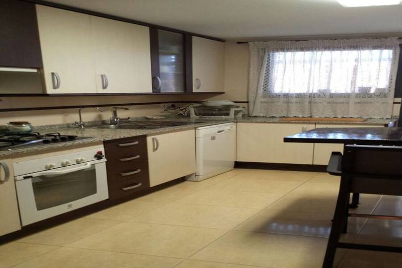 Alicante,Alicante,España,3 Bedrooms Bedrooms,2 BathroomsBathrooms,Pisos,10189