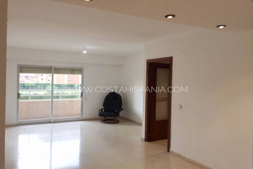 Alicante,Alicante,España,3 Bedrooms Bedrooms,2 BathroomsBathrooms,Pisos,10191