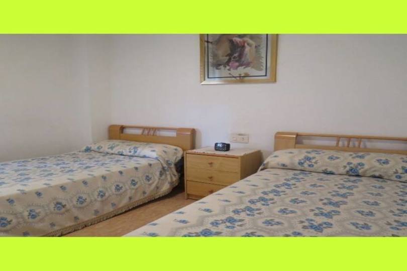 Alicante,Alicante,España,4 Bedrooms Bedrooms,1 BañoBathrooms,Pisos,10208