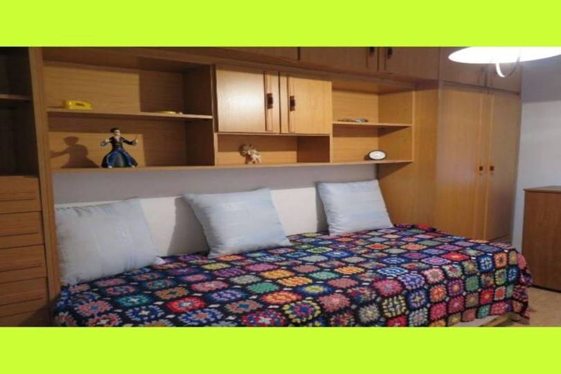 Alicante,Alicante,España,4 Bedrooms Bedrooms,1 BañoBathrooms,Pisos,10208