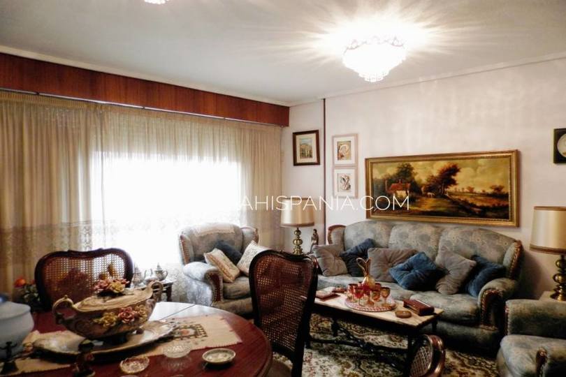 Alicante,Alicante,España,4 Bedrooms Bedrooms,2 BathroomsBathrooms,Pisos,10211