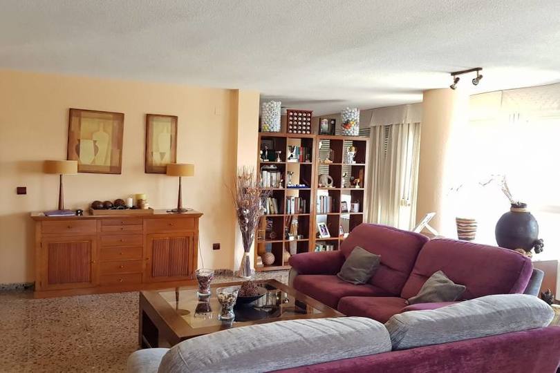 Alicante,Alicante,España,3 Bedrooms Bedrooms,2 BathroomsBathrooms,Pisos,10212