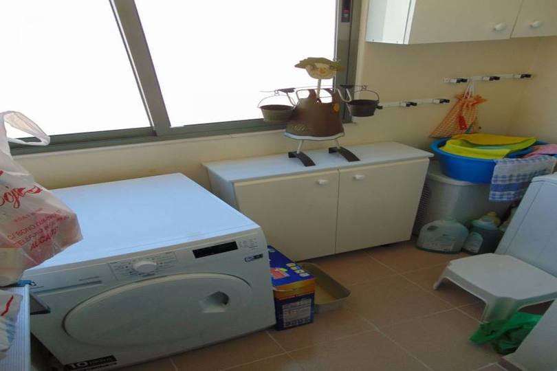 Alicante,Alicante,España,3 Bedrooms Bedrooms,2 BathroomsBathrooms,Pisos,10237