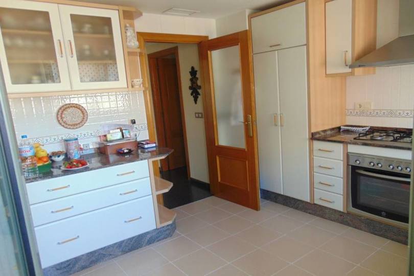 Alicante,Alicante,España,3 Bedrooms Bedrooms,2 BathroomsBathrooms,Pisos,10237