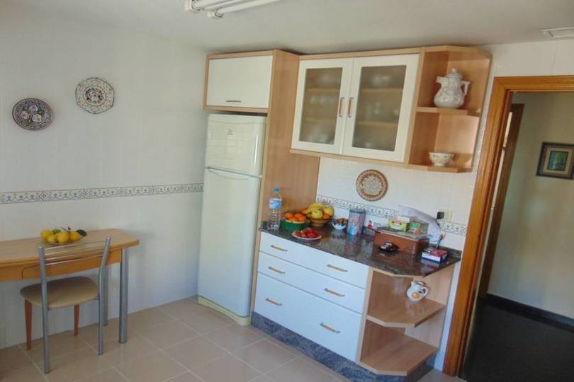 Alicante,Alicante,España,3 Bedrooms Bedrooms,2 BathroomsBathrooms,Pisos,10237