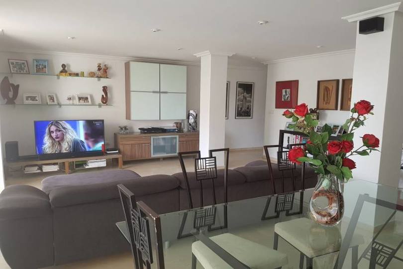 Alicante,Alicante,España,3 Bedrooms Bedrooms,2 BathroomsBathrooms,Pisos,10265