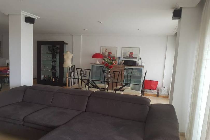 Alicante,Alicante,España,3 Bedrooms Bedrooms,2 BathroomsBathrooms,Pisos,10265