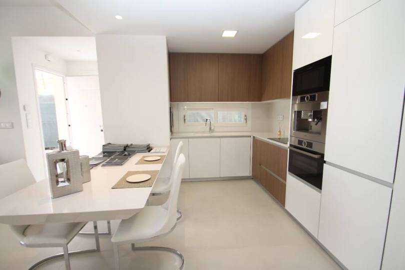 Torrevieja,Alicante,España,3 Bedrooms Bedrooms,2 BathroomsBathrooms,Pisos,11545