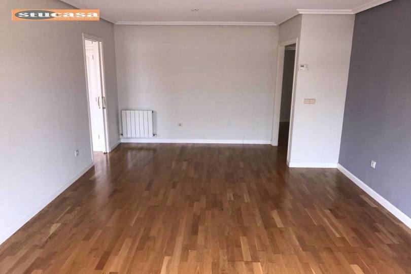 Alicante,Alicante,España,4 Bedrooms Bedrooms,2 BathroomsBathrooms,Pisos,11554