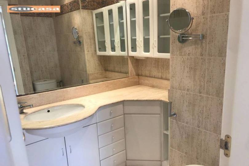 Alicante,Alicante,España,4 Bedrooms Bedrooms,2 BathroomsBathrooms,Pisos,11554