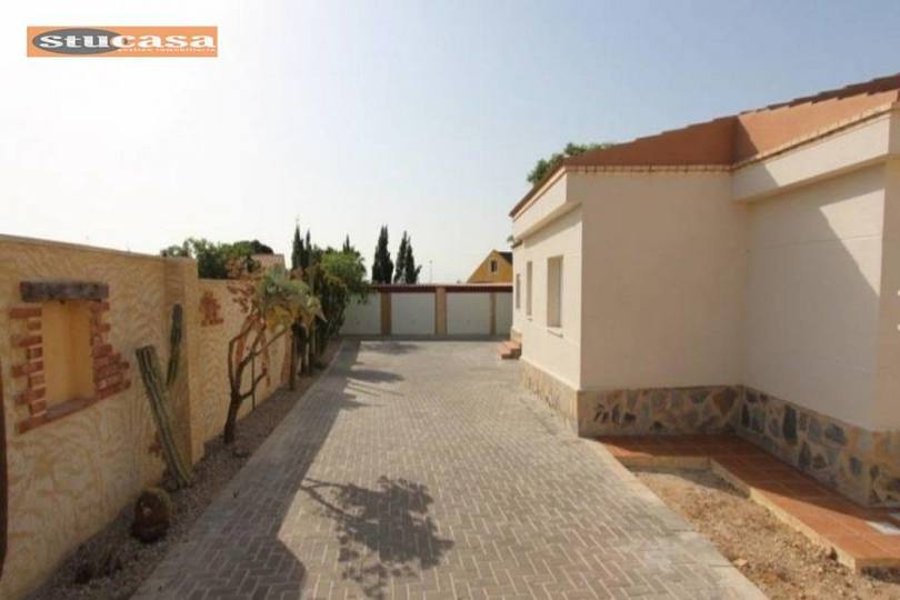 Mutxamel,Alicante,España,4 Bedrooms Bedrooms,3 BathroomsBathrooms,Pisos,11558