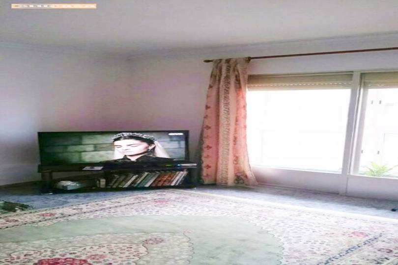 Alicante,Alicante,España,3 Bedrooms Bedrooms,1 BañoBathrooms,Pisos,11560