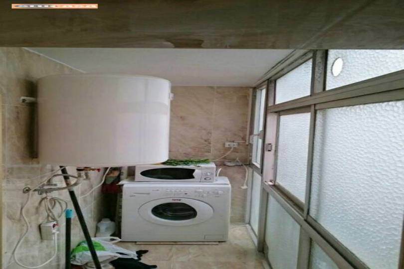 Alicante,Alicante,España,3 Bedrooms Bedrooms,1 BañoBathrooms,Pisos,11560