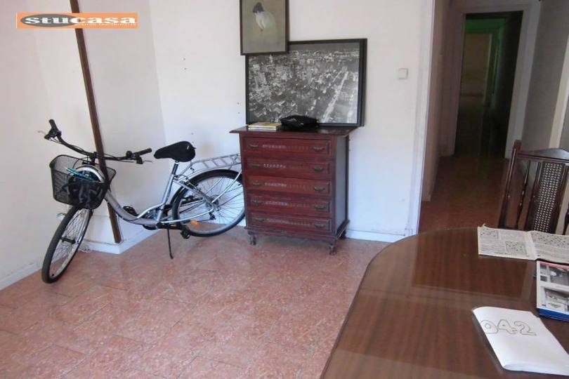 Alicante,Alicante,España,5 Bedrooms Bedrooms,2 BathroomsBathrooms,Pisos,11586