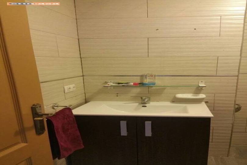 Alicante,Alicante,España,4 Bedrooms Bedrooms,1 BañoBathrooms,Pisos,11595