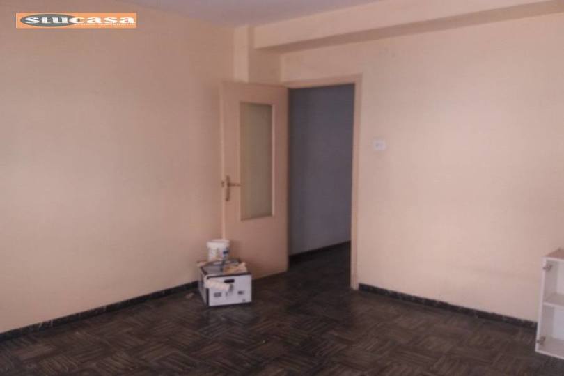 Alicante,Alicante,España,3 Bedrooms Bedrooms,1 BañoBathrooms,Pisos,11598
