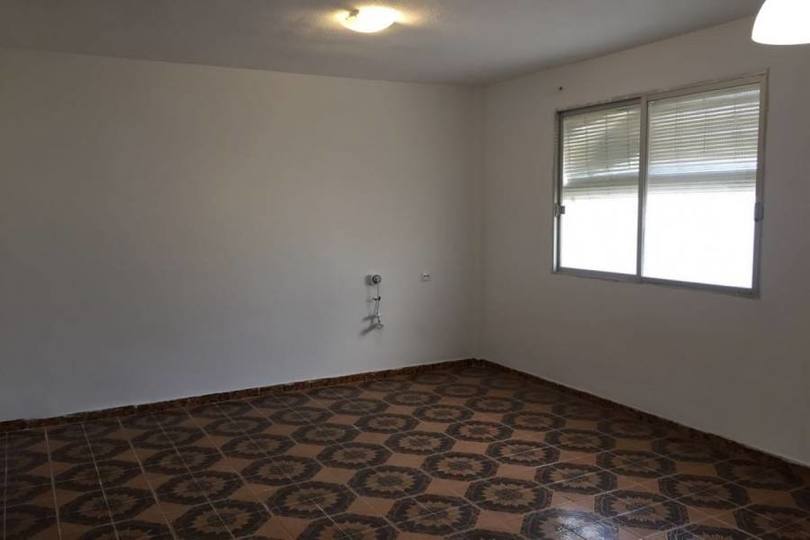 Alicante,Alicante,España,3 Bedrooms Bedrooms,1 BañoBathrooms,Pisos,11606