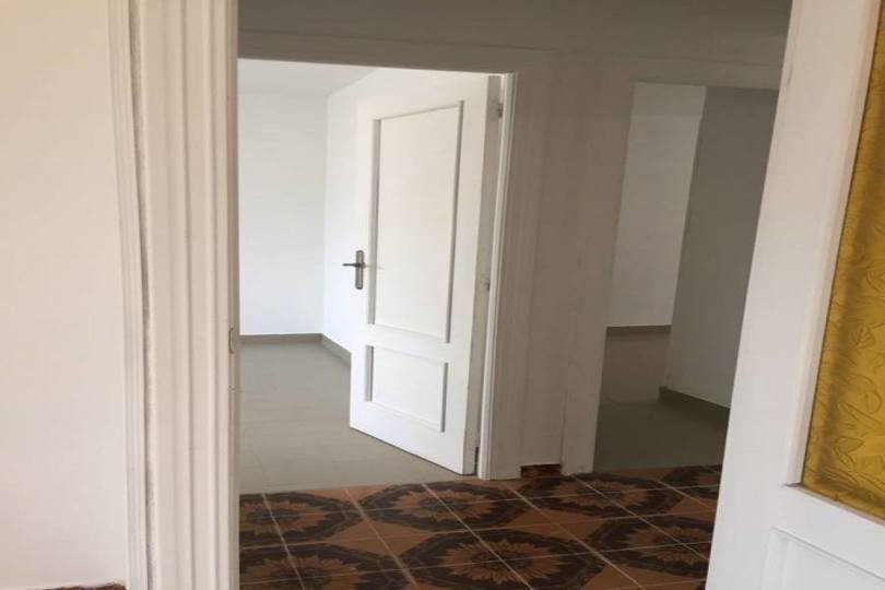 Alicante,Alicante,España,3 Bedrooms Bedrooms,1 BañoBathrooms,Pisos,11606