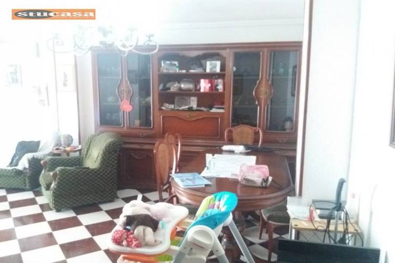 Alicante,Alicante,España,3 Bedrooms Bedrooms,1 BañoBathrooms,Pisos,11608