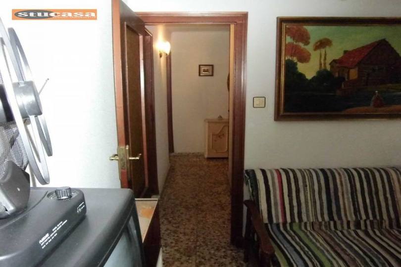 Alicante,Alicante,España,3 Bedrooms Bedrooms,1 BañoBathrooms,Pisos,11615