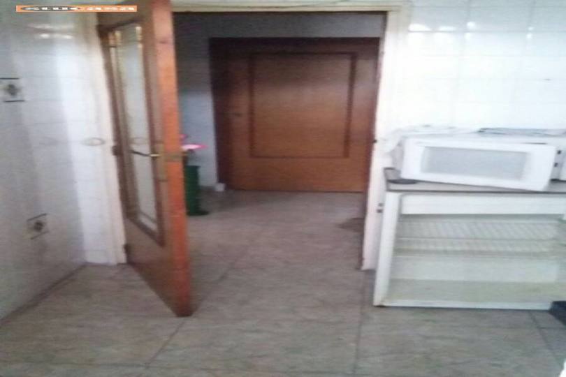 Alicante,Alicante,España,3 Bedrooms Bedrooms,1 BañoBathrooms,Pisos,11617