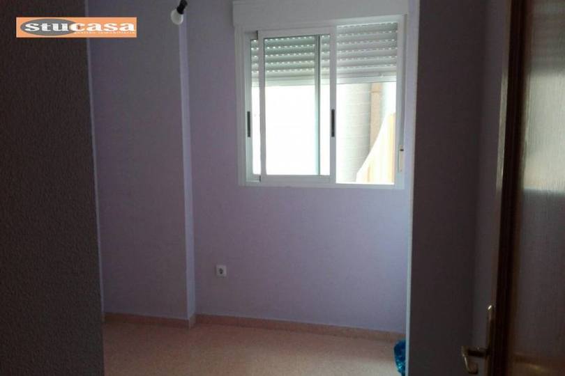 Alicante,Alicante,España,13 Bedrooms Bedrooms,1 BañoBathrooms,Pisos,11619