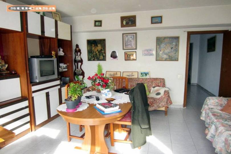 Alicante,Alicante,España,4 Bedrooms Bedrooms,1 BañoBathrooms,Pisos,11634