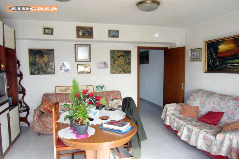 Alicante,Alicante,España,4 Bedrooms Bedrooms,1 BañoBathrooms,Pisos,11634