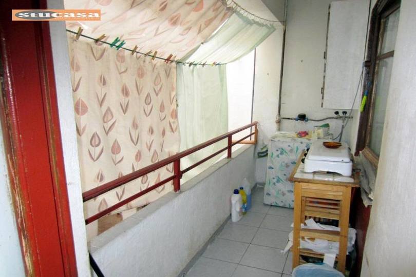 Alicante,Alicante,España,4 Bedrooms Bedrooms,1 BañoBathrooms,Pisos,11634