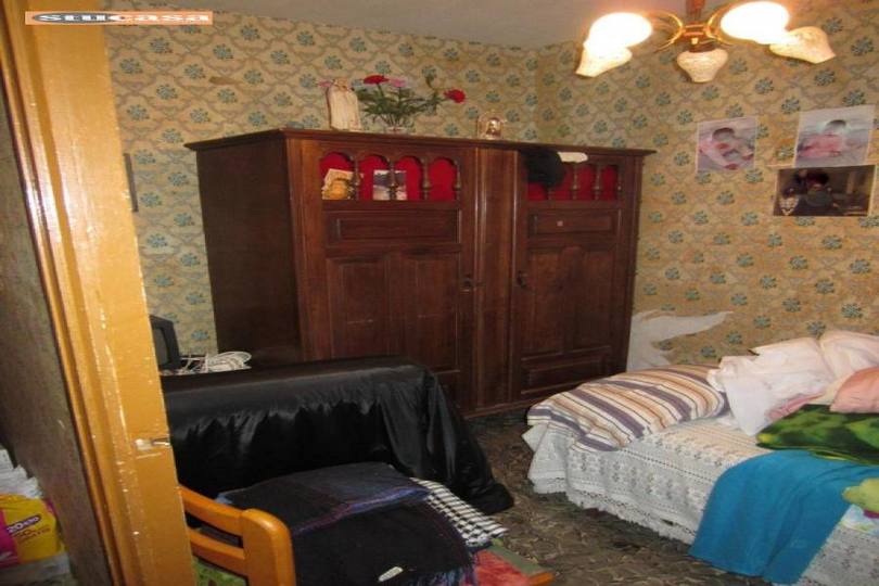 Alicante,Alicante,España,4 Bedrooms Bedrooms,1 BañoBathrooms,Pisos,11634