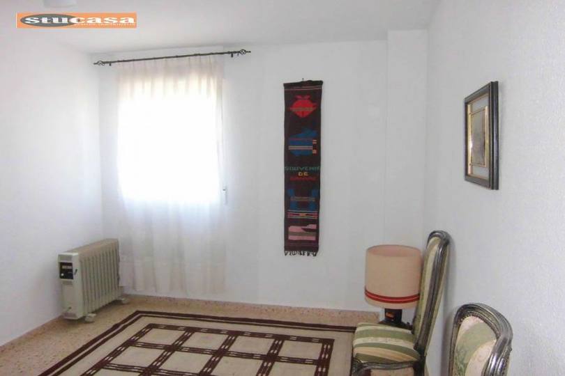 Alicante,Alicante,España,4 Bedrooms Bedrooms,2 BathroomsBathrooms,Pisos,11642
