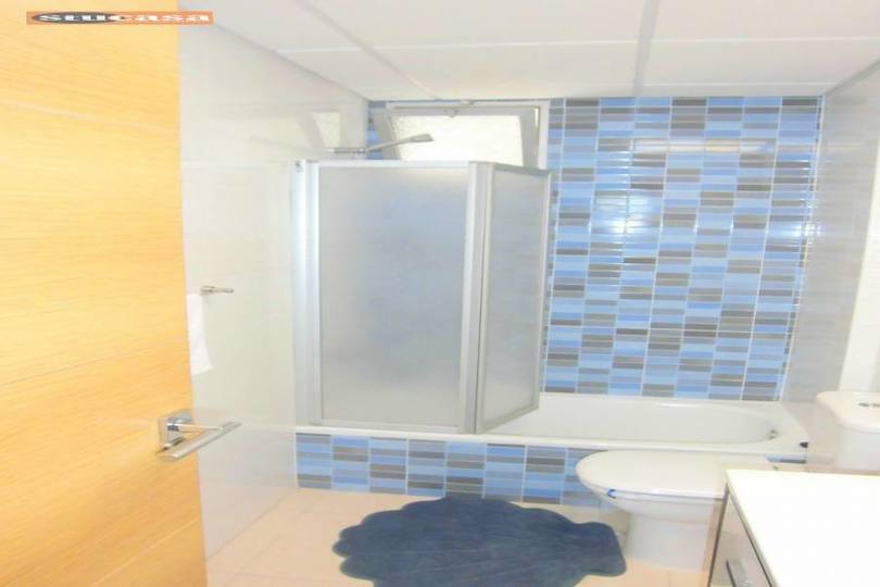 Alicante,Alicante,España,4 Bedrooms Bedrooms,2 BathroomsBathrooms,Pisos,11642