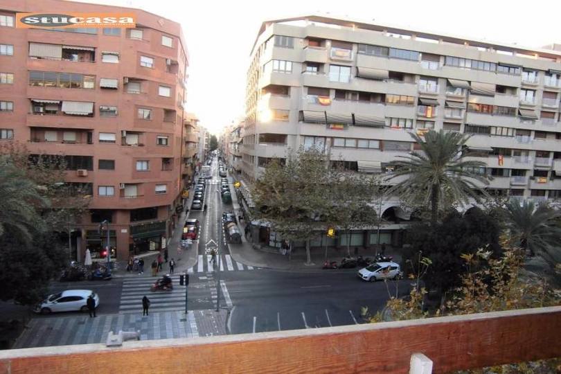 Alicante,Alicante,España,3 Bedrooms Bedrooms,2 BathroomsBathrooms,Pisos,11647