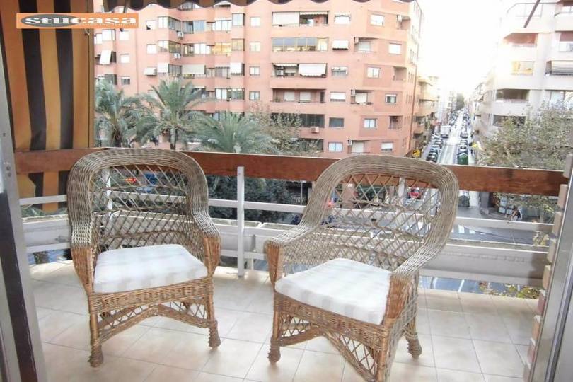 Alicante,Alicante,España,3 Bedrooms Bedrooms,2 BathroomsBathrooms,Pisos,11647