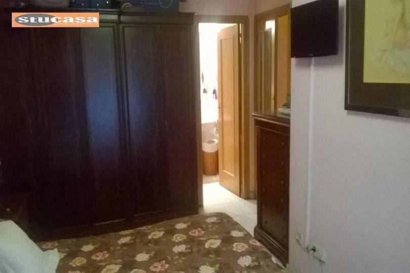 Alicante,Alicante,España,4 Bedrooms Bedrooms,2 BathroomsBathrooms,Pisos,11649