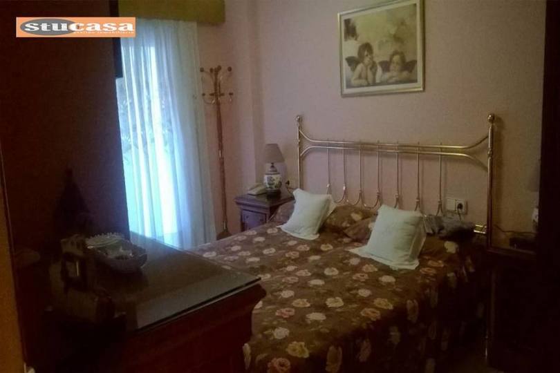 Alicante,Alicante,España,4 Bedrooms Bedrooms,2 BathroomsBathrooms,Pisos,11649