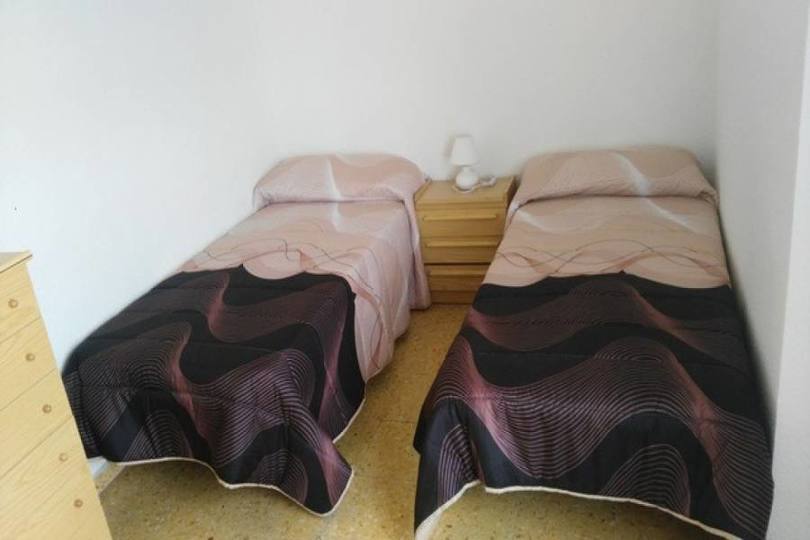 Alicante,Alicante,España,4 Bedrooms Bedrooms,2 BathroomsBathrooms,Pisos,11742